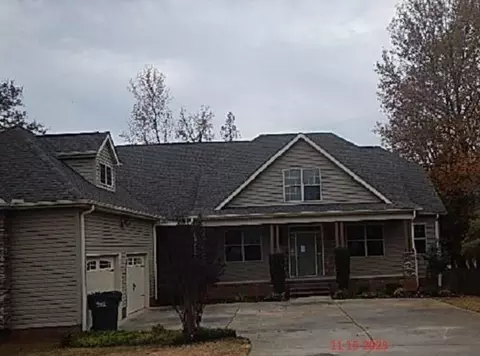 502 Royal Dutch Ln, Simpsonville, SC 29681