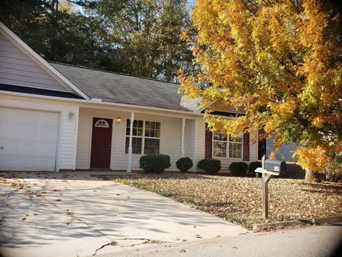 100 Lakanwood Ln, Piedmont, SC 29673