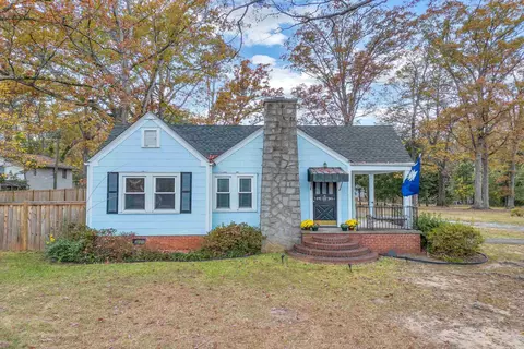 404 Lucerne Dr, Spartanburg, SC 29302