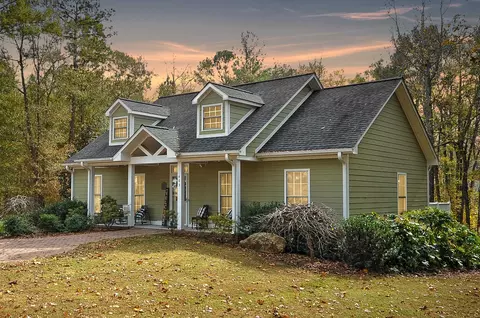 405 E Hayne St, Woodruff, SC 29388