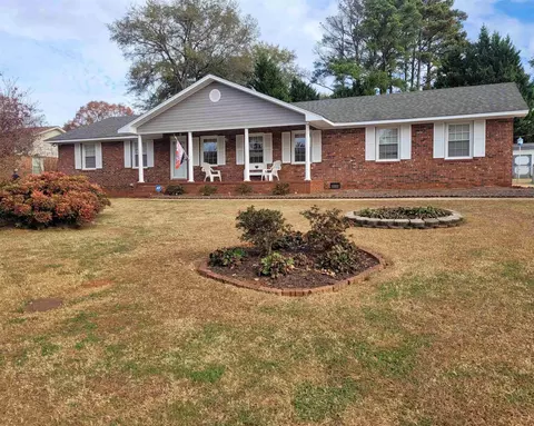 111 Hendrix Dr, Boiling Springs, SC 29316