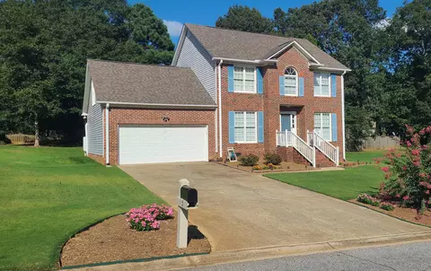 5 Natchez Dr, Mauldin, SC 29662