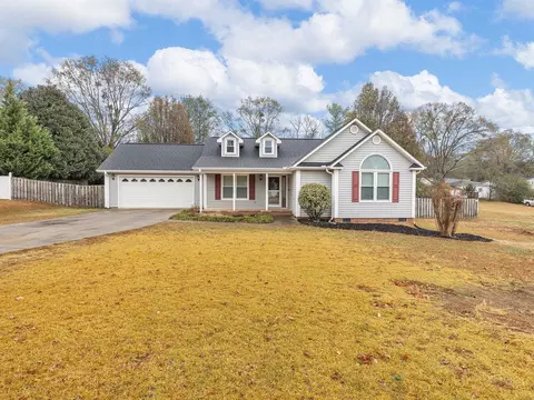181 Sandy Dr, Boiling Springs, SC 29316