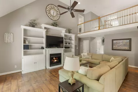 389 E Killarney Lk, Moore, SC 29369 photo 13