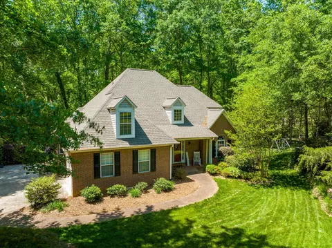 389 E Killarney Lk, Moore, SC 29369