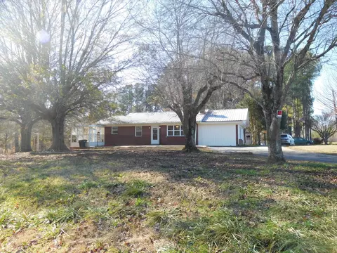 335 New Pleasant Road Rd, Gaffney, SC 29341