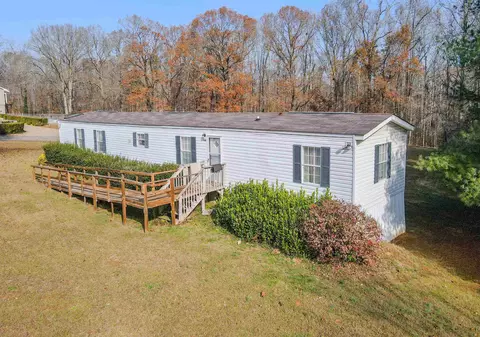 420 Natures Trl, Gaffney, SC 29341