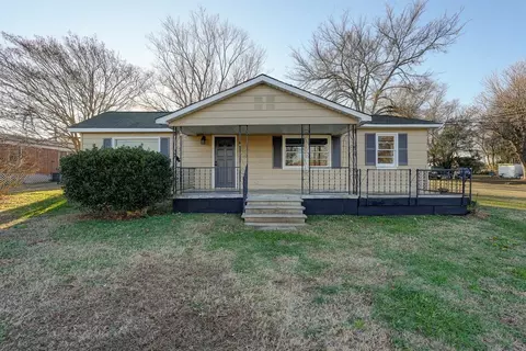 605 11th St, Gaffney, SC 29340