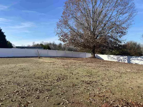 235 Perry Rd, Greer, SC 29651 photo 4