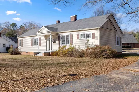 2372 Country Club Rd, Spartanburg, SC 29302