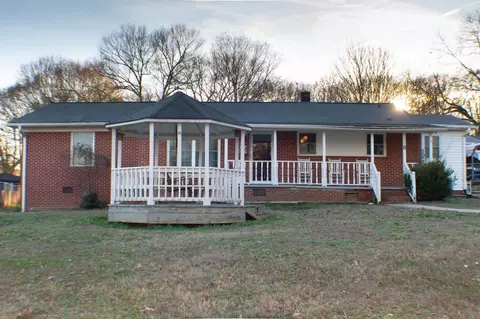 326 Overhill Dr, Gaffney, SC 29340