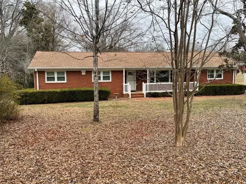 871 Hillbrook Cir, Pacolet, SC 29372