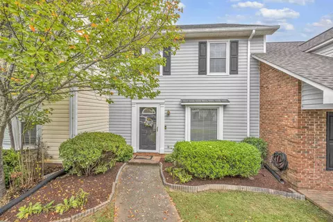 319 W Pointe Dr, Spartanburg, SC 29301