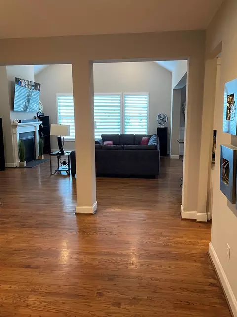 423 S Pendernale Dr, Moore, SC 29369 photo 4