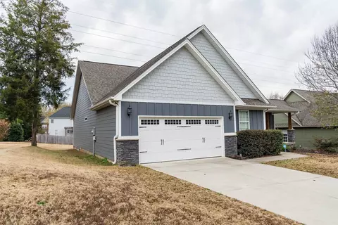 423 S Pendernale Dr, Moore, SC 29369 photo 3