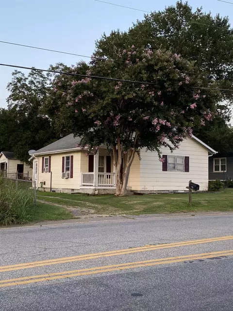 1792 New Cut Rd, Spartanburg, SC 29303