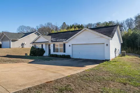 806 Damson Plum Ct, Spartanburg, SC 29301