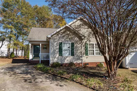 627 Ezra Ct, Inman, SC 29349