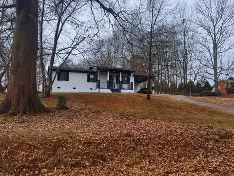 241 Seay Rd, Boiling Springs, SC 29316