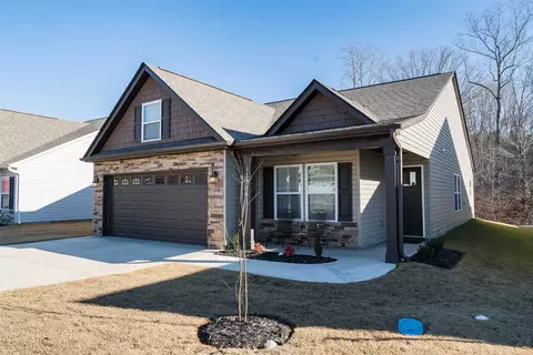 515 Timberwood Dr, Woodruff, SC 29388
