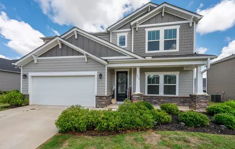 226 Delbourne Ln, Greer, SC 29651