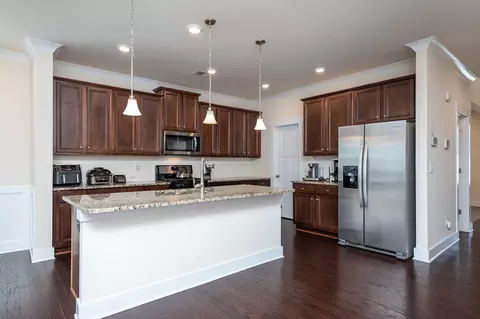 226 Delbourne Ln, Greer, SC 29651 photo 2