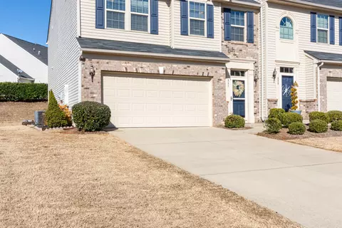 330 Bellerive Dr, Duncan, SC 29334 photo 2