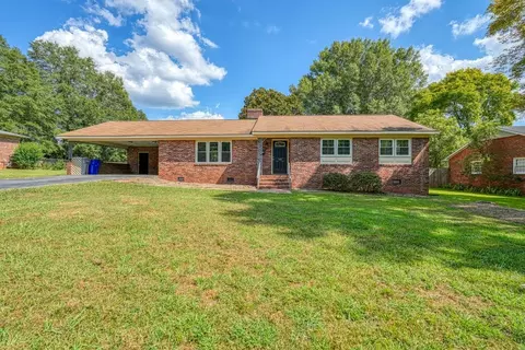 733 Lucerne Dr, Spartanburg, SC 29302