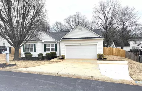 215 Silverbell Dr, Boiling Springs, SC 29316
