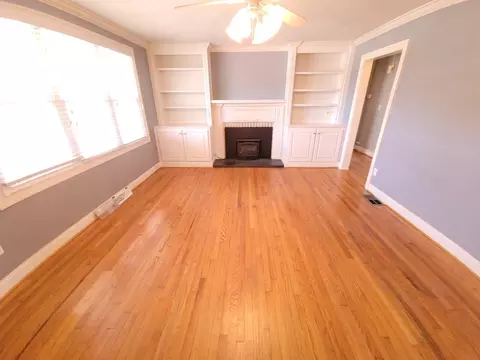 597 E Main St, Duncan, SC 29334 photo 2