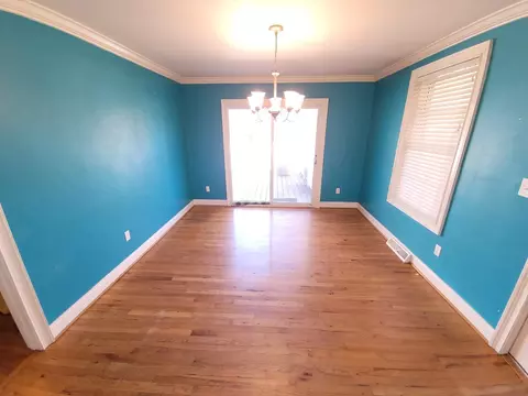 597 E Main St, Duncan, SC 29334 photo 5