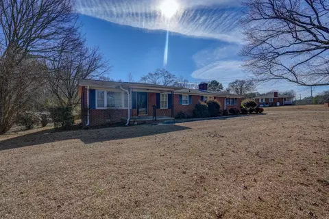 6026 Midway Rd, Williamston, SC 29697