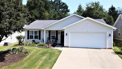 407 Shoally Brook Dr, Spartanburg, SC 29303