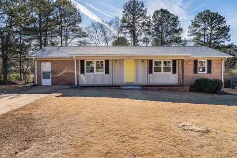 402 Granite Dr, Gaffney, SC 29340