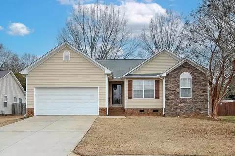 17 Northfield Ln, Simpsonville, SC 29681