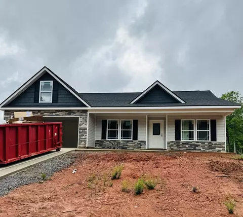 155 Double Creek Dr, Gaffney, SC 29341