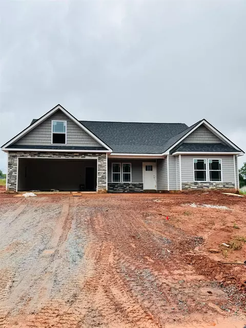 149 Double Creek Dr, Gaffney, SC 29341