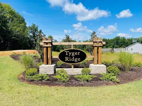 1507 Rivermeade Dr, Moore, SC 29369 photo 4
