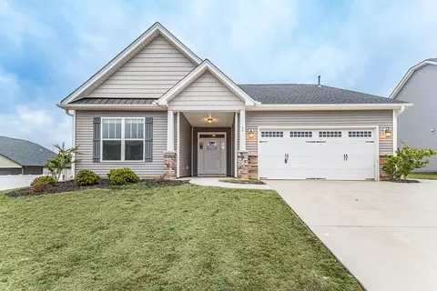 64 Tannery Dr, Greer, SC 29651