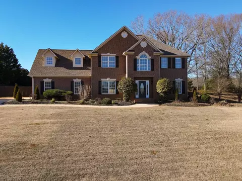 412 S Oakley Ln, Spartanburg, SC 29301