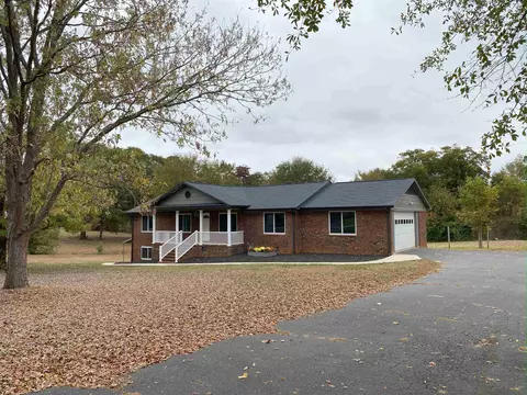 217 Northgate Cir, Boiling Springs, SC 29316