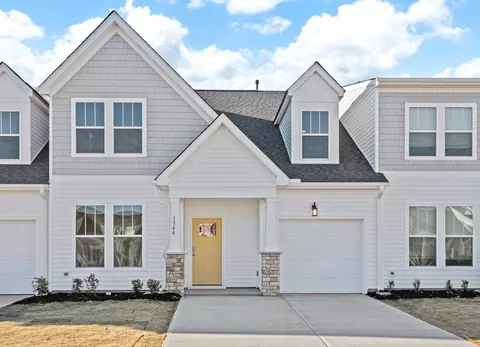 1544 Shallons Ct, Spartanburg, SC 29301