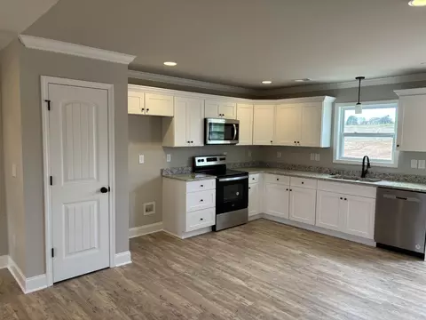 Kitchen - 151 Worthmore Dr, Gaffney, SC 29340 photo 1 of 2
