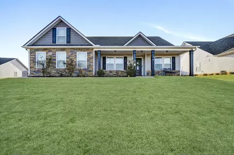 452 Kimbrell Oaks Dr, Boiling Springs, SC 29316