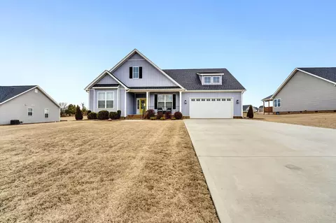 217 Little Man Dr, Boiling Springs, SC 29316
