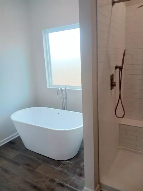Bath - 3048 Emberly Dr, Roebuck, SC 29376 photo 3 of 6