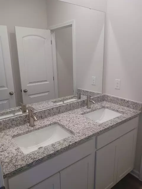 Bath - 3048 Emberly Dr, Roebuck, SC 29376 photo 5 of 6