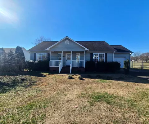 140 Kristina Dr, Cowpens, SC 29330