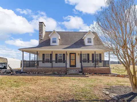 125 Springdale Ln, Cowpens, SC 29330