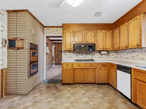 Kitchen - 232 Overhill Dr, Duncan, SC 29334 photo 1 of 2